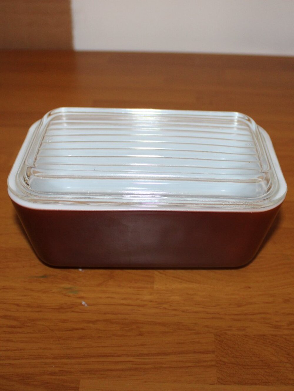 Vintage 1970's Pyrex Brown Refrigerator Dish 1.5 Pt with Lid 502 Made in USA